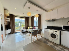 Cozy 2 Bedrooms - The Lago Nai Harn by AHP